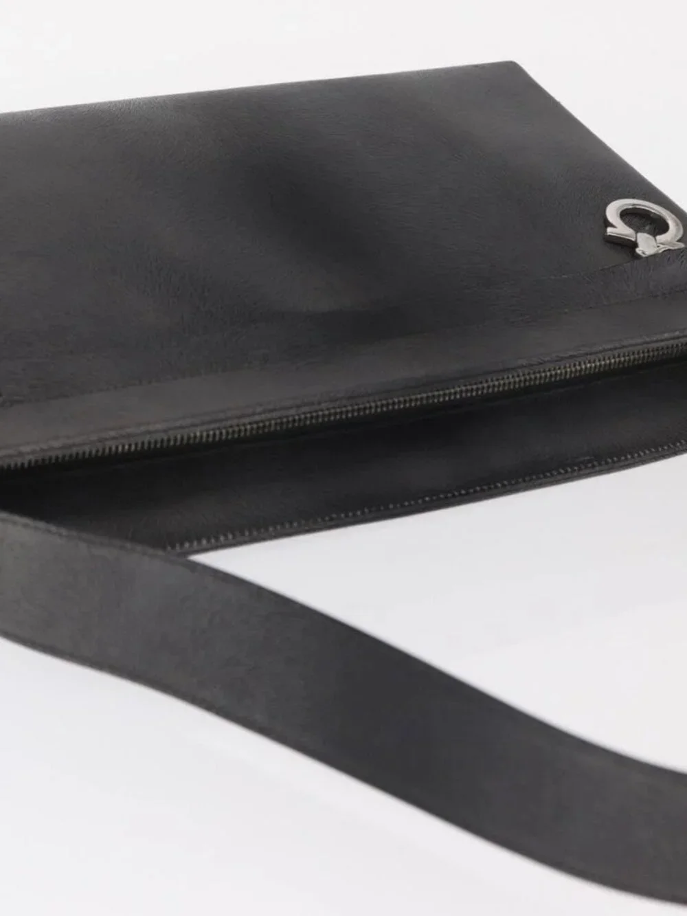 Salvatore Ferragamo Gancini Shoulder Bag Leather Gray Silver Auth hk3307